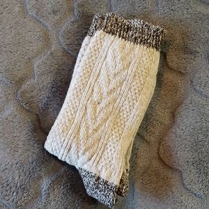 SALE 3 FOR $18- Cable knit socks